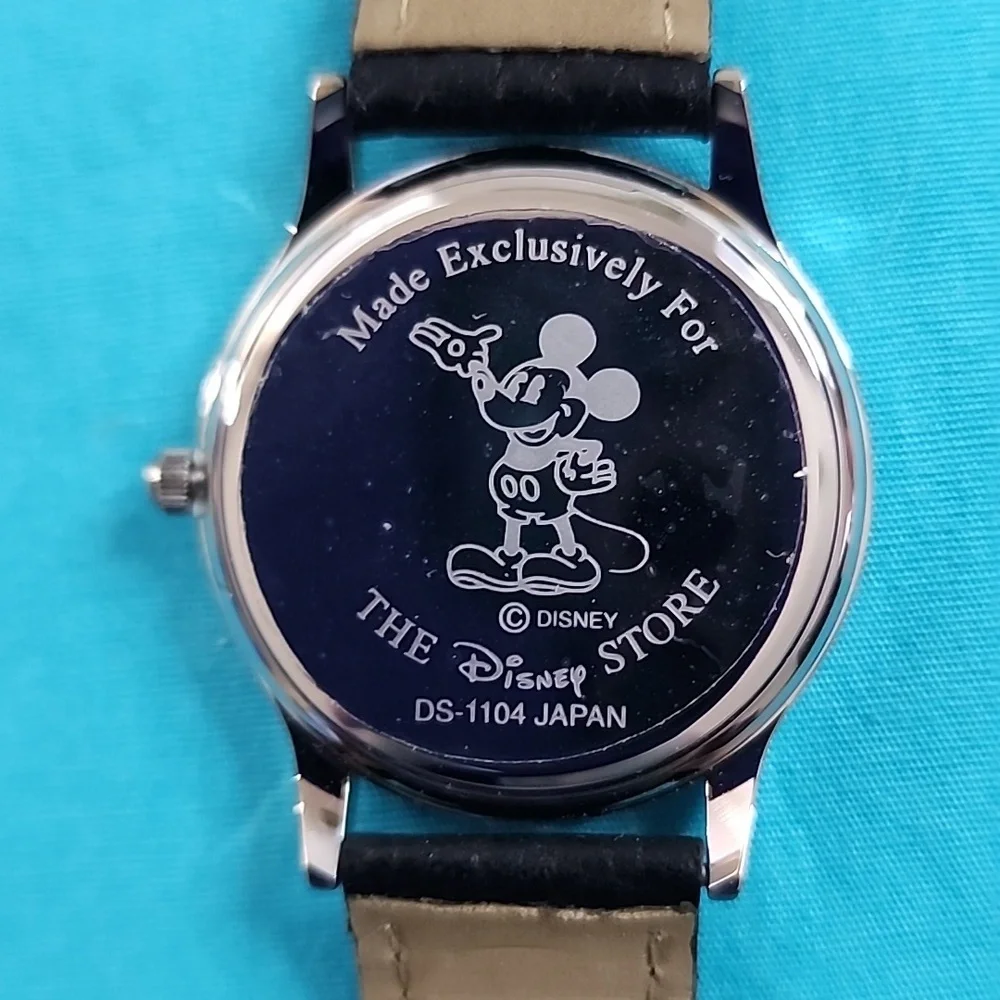 BNIB Rare Disney Vintage Goofy Watch